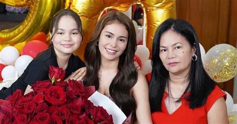 tusok tusok kay ate queenie|Ivana Alawi, pinakyaw ang panindang tusok.